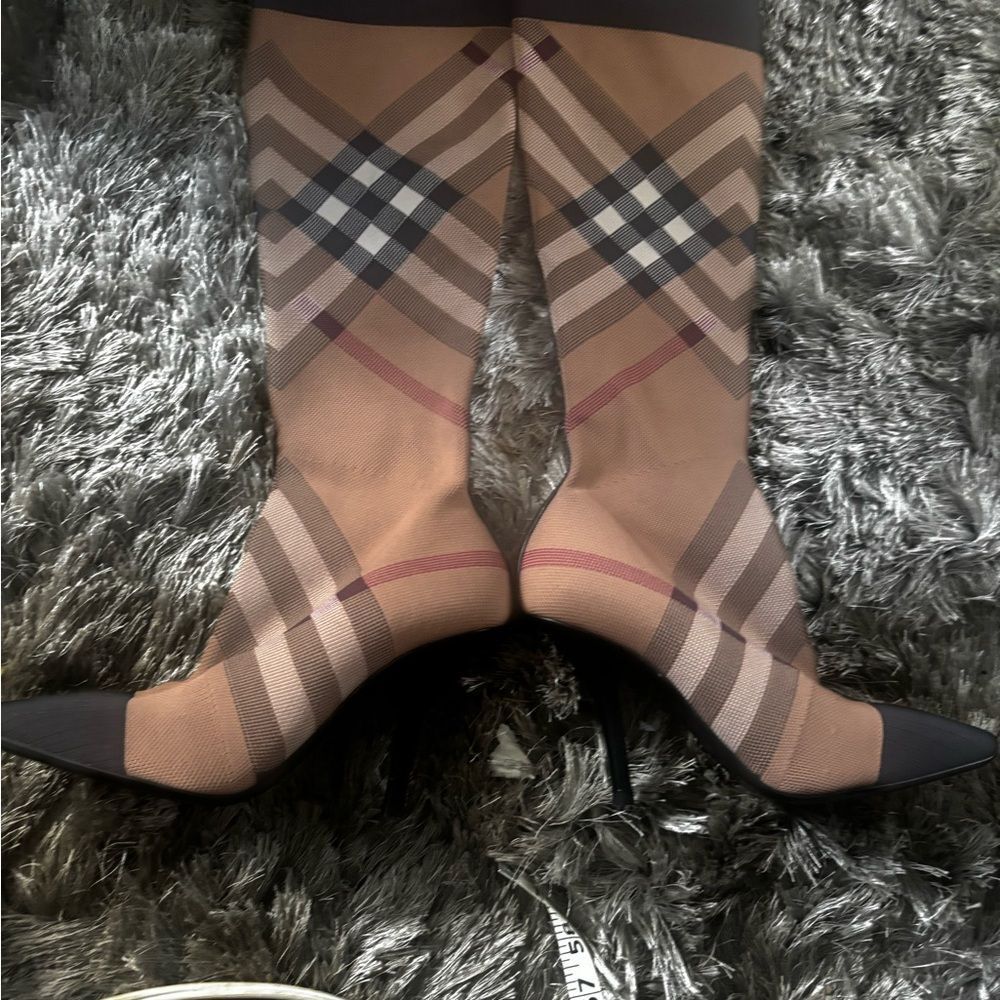 Burberry nova check calf High Boots logo heels leg warmer Sock striped shoes - Picture 5 of 8